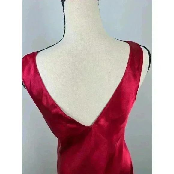 Vtg Amanda Stewart Slip Dress Nightgown Satin Red Ruffles Embroidered S V-Neck - Picture 6 of 9